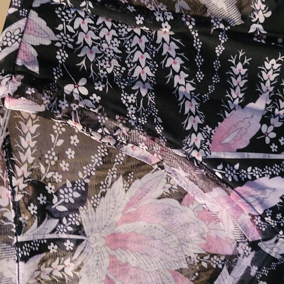 Translucent top - Picture 2 of 4